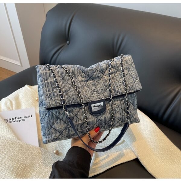 Trendy Women's Bags Design Personality Distressed Chain