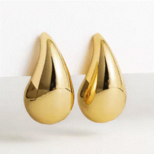 Elegant women’s teardrop earrings under 50 AED UAE